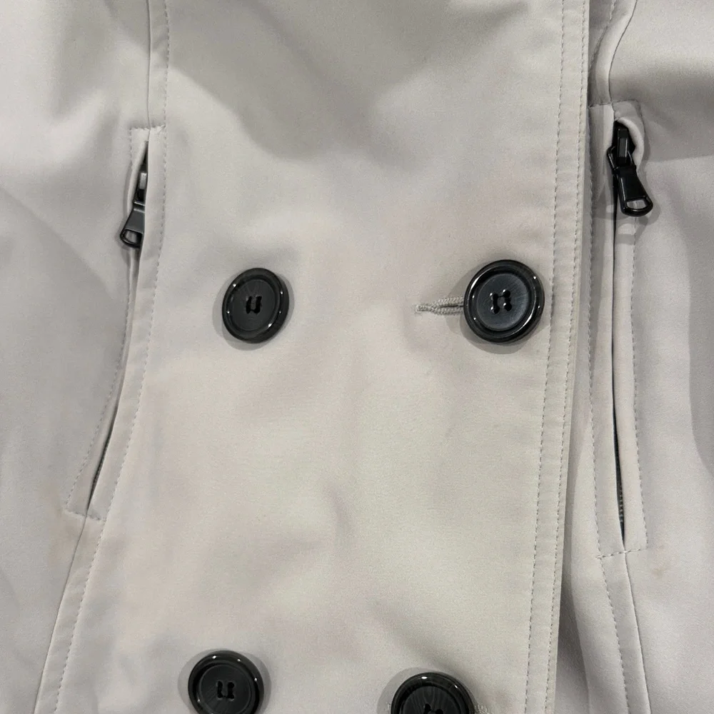 Women's Cream Trench Coat with detachable hood - Picture 3 of 5